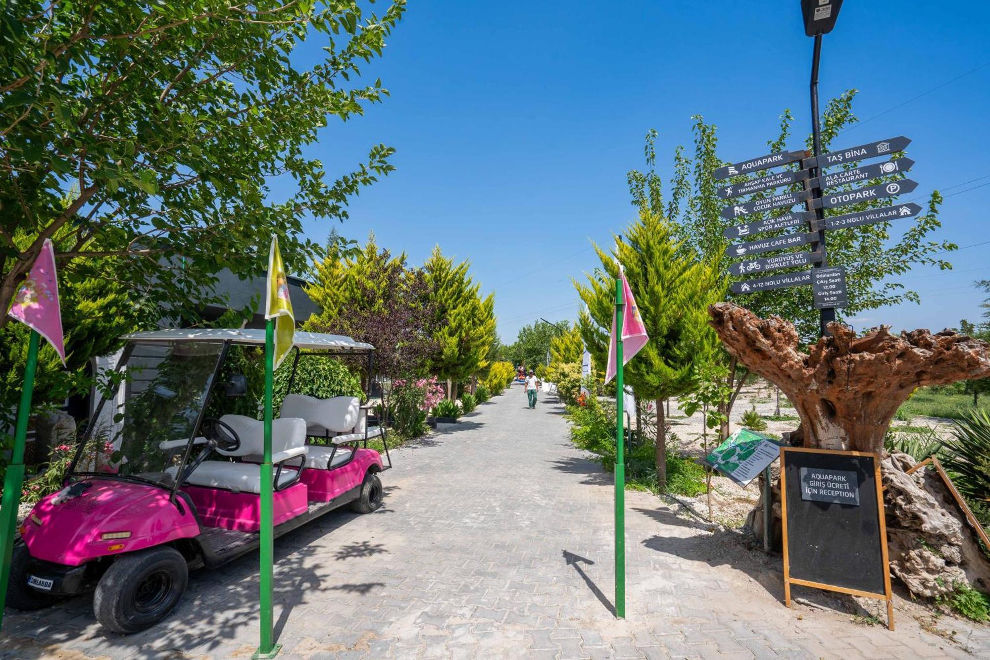 Willa Simlarda Country Club Ayvalı Zewnętrze zdjęcie