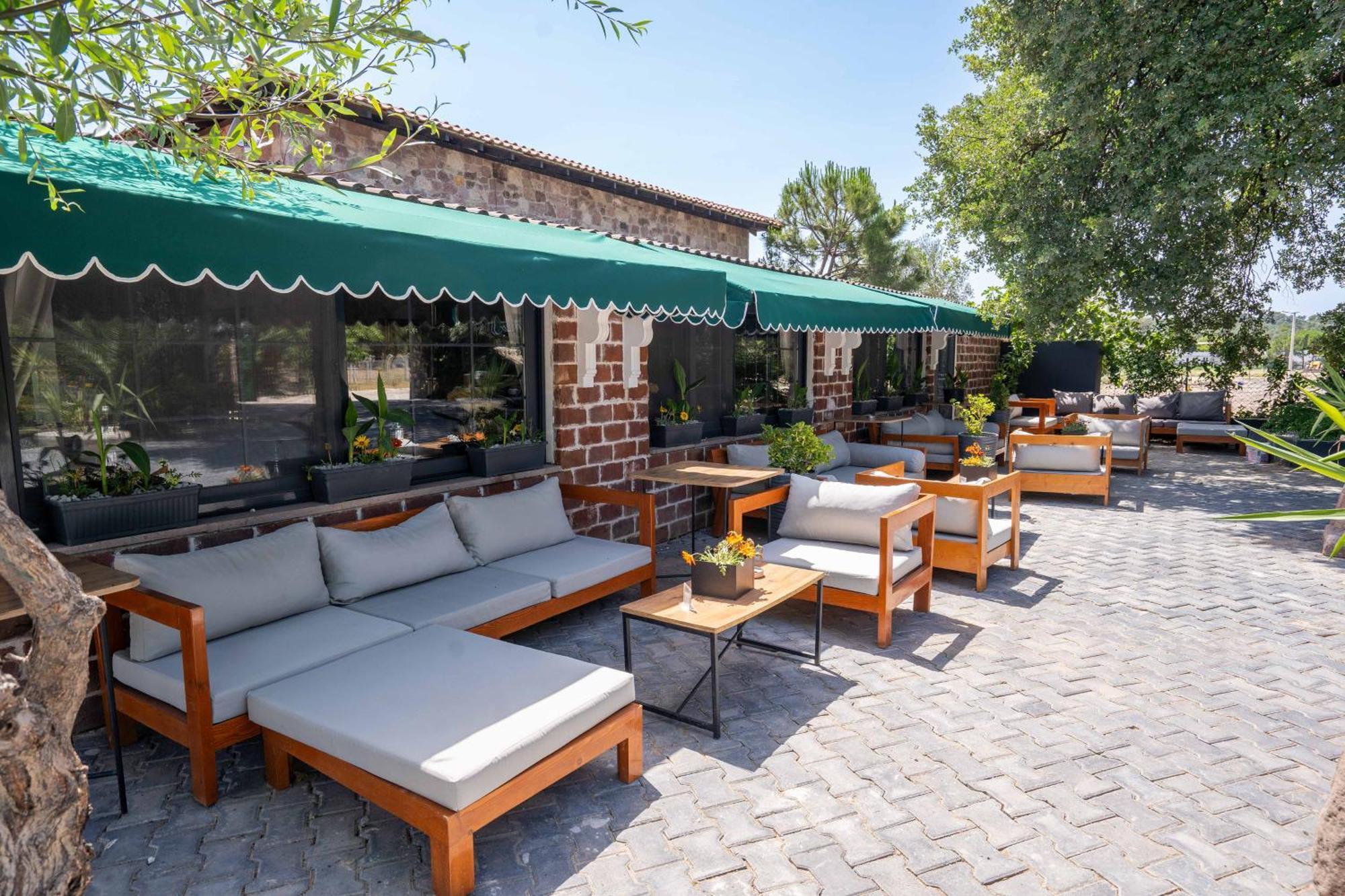 Willa Simlarda Country Club Ayvalı Zewnętrze zdjęcie