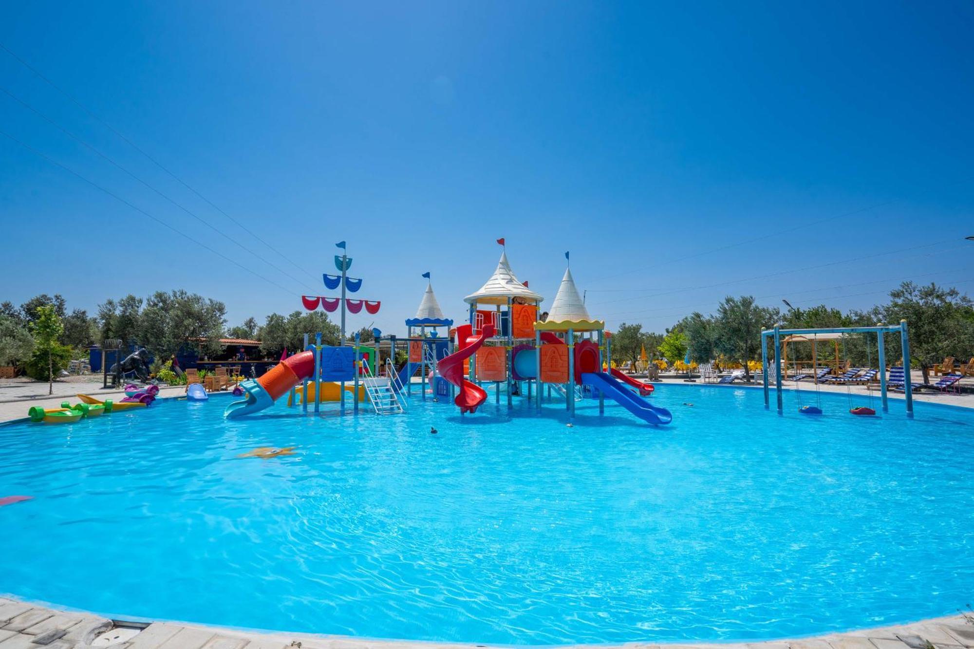 Willa Simlarda Country Club Ayvalı Zewnętrze zdjęcie