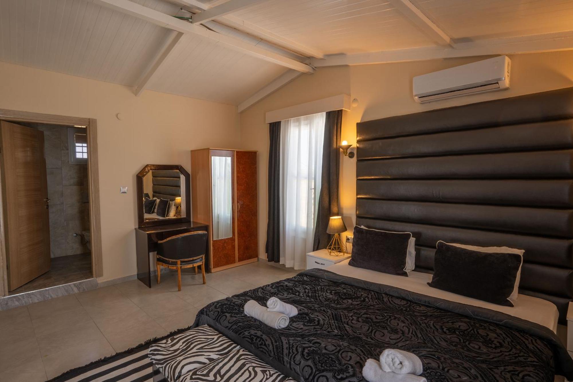 Willa Simlarda Country Club Ayvalı Zewnętrze zdjęcie