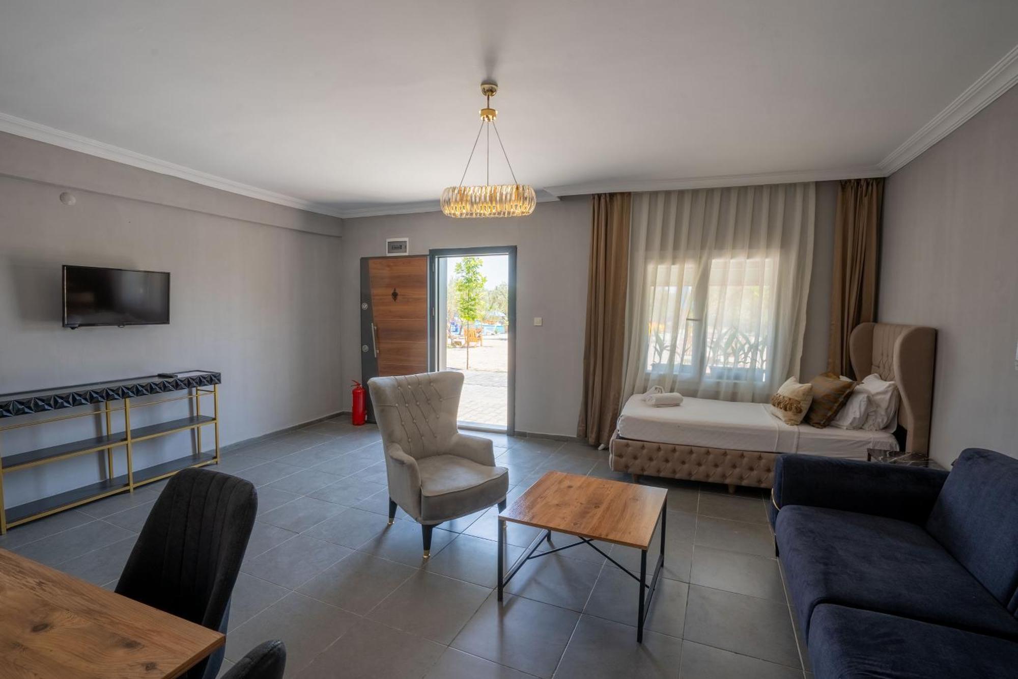 Willa Simlarda Country Club Ayvalı Zewnętrze zdjęcie
