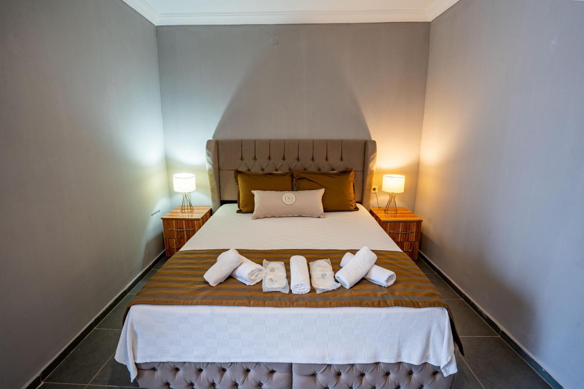 Willa Simlarda Country Club Ayvalı Zewnętrze zdjęcie