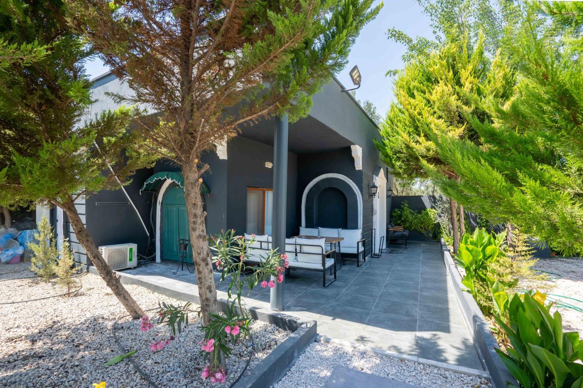 Willa Simlarda Country Club Ayvalı Zewnętrze zdjęcie