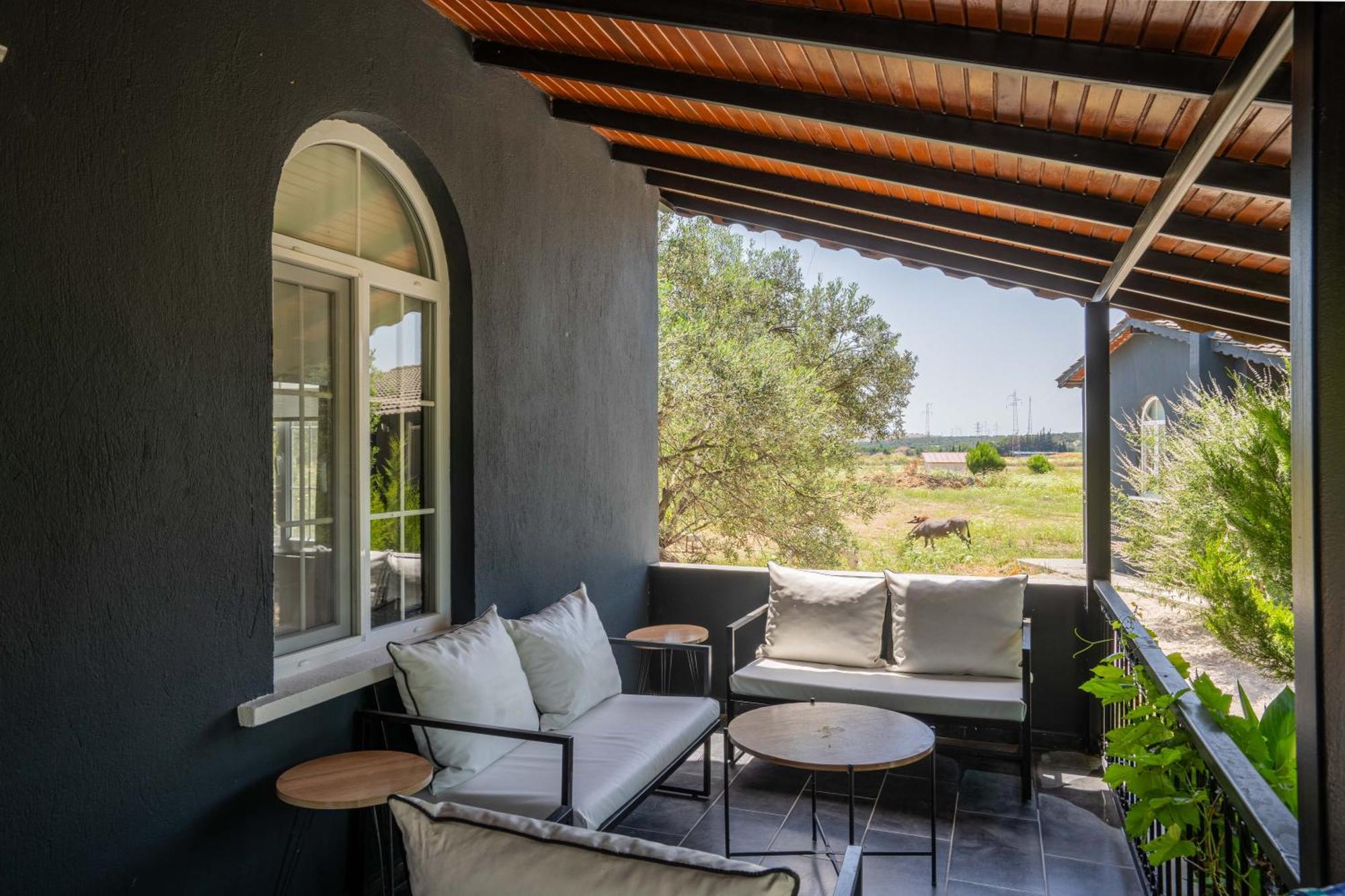 Willa Simlarda Country Club Ayvalı Zewnętrze zdjęcie