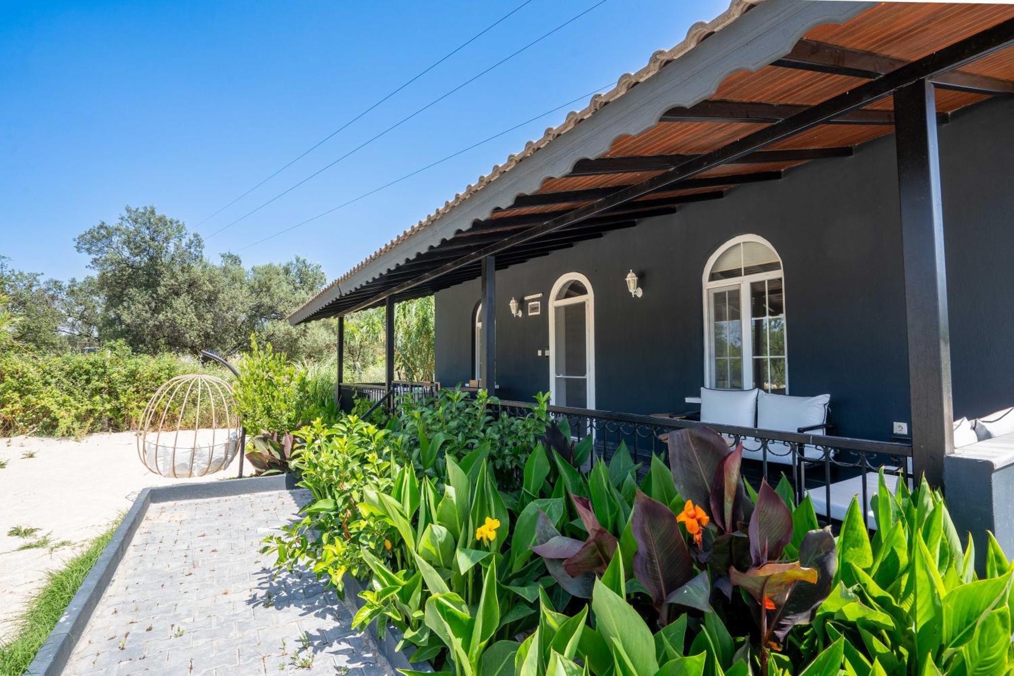 Willa Simlarda Country Club Ayvalı Zewnętrze zdjęcie